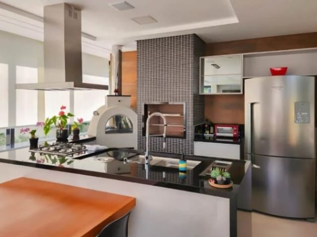 Casa com 550m² 5 quartos e 5 banheiros, à venda, no bairro Jardim do Golfe em São José dos Campos