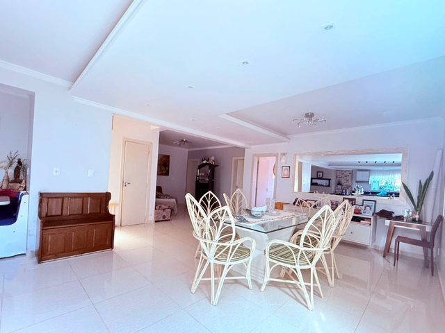 Casa com 278m² 4 quartos e 3 banheiros, à venda, no bairro Santa Cruz em Nova Prata