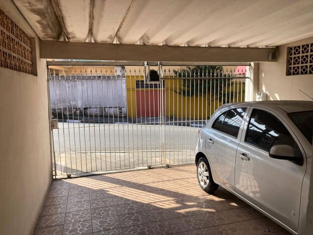 Casa com 120m² 2 quartos e 3 banheiros, à venda, no bairro Canhema em Diadema