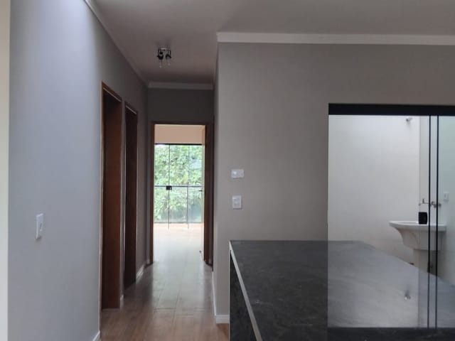 Casa 3 quartos e 1 banheiro, para alugar, no bairro CRUZ DAS ALMAS em Araçariguama