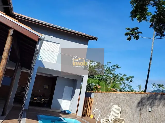Casa com 300m² 3 quartos e 3 banheiros, à venda, no bairro Balneário Gardem Mar em Caraguatatuba