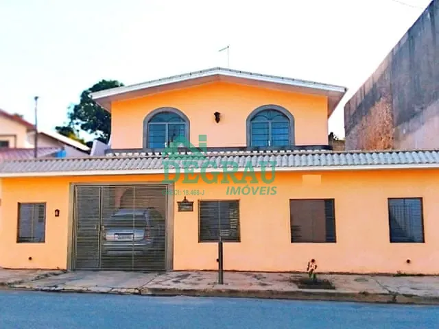 Casa com 1539m² 4 quartos e 2 banheiros, à venda, no bairro Jardim Virgínia em Itapeva
