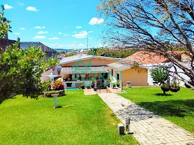 Casa com 1539m² 4 quartos e 2 banheiros, à venda, no bairro Jardim Virgínia em Itapeva