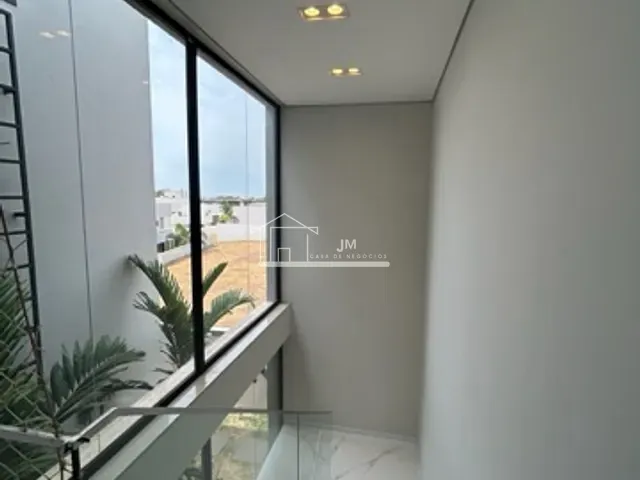 Casa 4 quartos e 4 banheiros, à venda, no bairro Granja Marileusa em Uberlândia