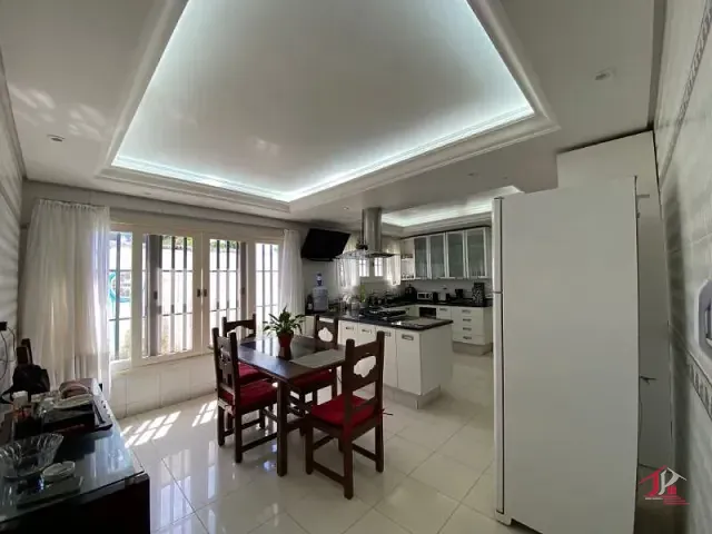 Casa 6 quartos e 5 banheiros, à venda, no bairro Cibratel II em Itanhaém