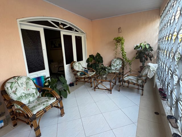 Casa com 385m² 3 quartos e 3 banheiros, à venda, no bairro Dezoito do Forte em Aracaju