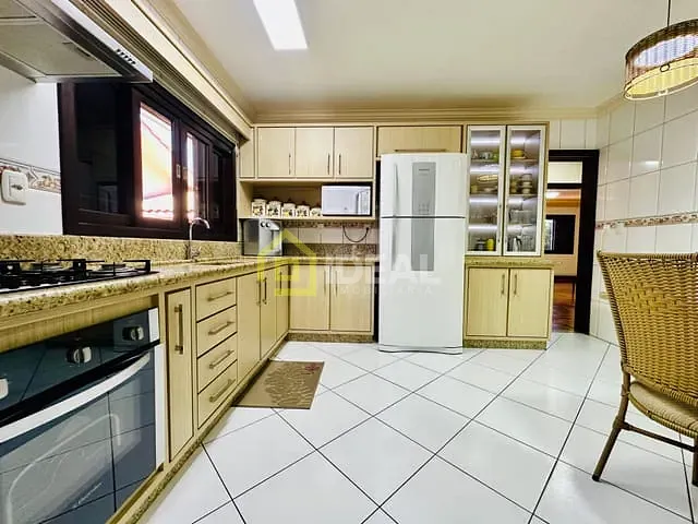 Casa 3 quartos e 2 banheiros, à venda, no bairro Guilherme Reich em Concórdia
