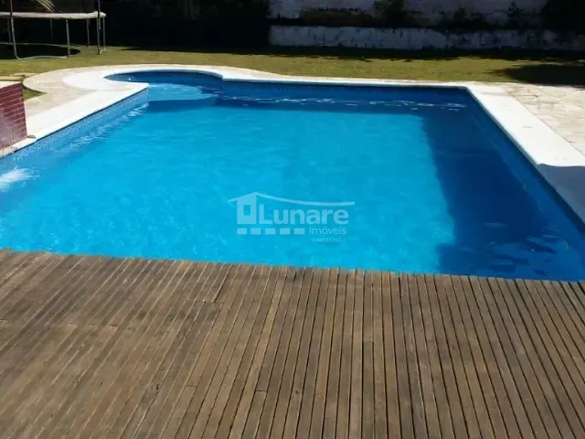 Casa com 1200m² 4 quartos e 5 banheiros, à venda, no bairro Centro em Arujá