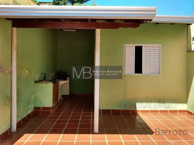 Casa com 170m² 3 quartos e 2 banheiros, à venda, no bairro Jardim Sabará em Londrina
