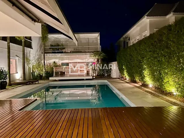 Casa com 1200m² 5 quartos e 8 banheiros, à venda, no bairro Tamboré em Santana de Parnaíba