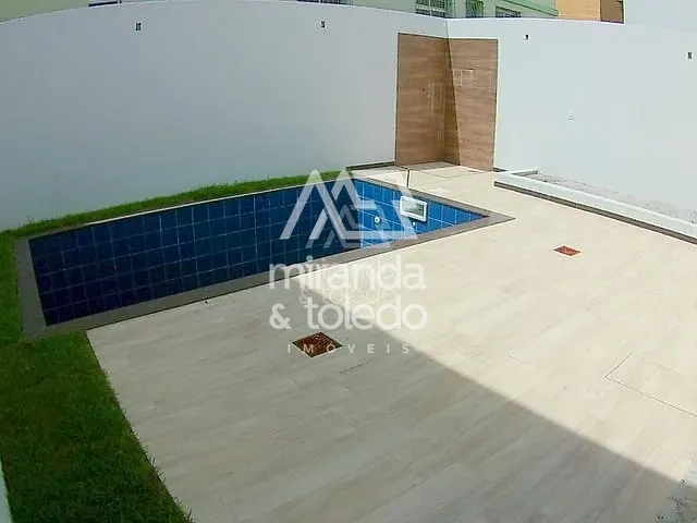 Casa com 170m² 3 quartos e 4 banheiros, à venda, no bairro Praia do Morro em Guarapari