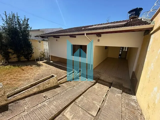 Casa 3 quartos e 2 banheiros, à venda, no bairro Jardim Planalto em Poços de Caldas