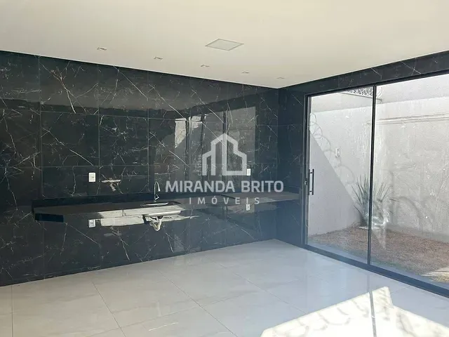 Casa com 210m² 3 quartos e 2 banheiros, à venda, no bairro Setor Serra Dourada - 3ª Etapa em Aparecida de Goiânia