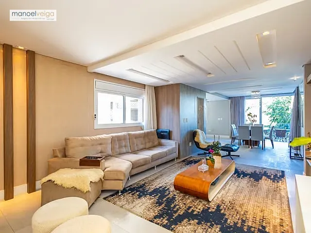 Casa com 294m² 4 quartos e 4 banheiros, à venda, no bairro Santa Cândida em Curitiba