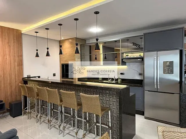 Casa 3 quartos e 3 banheiros, à venda, no bairro Jardim Planalto em Londrina