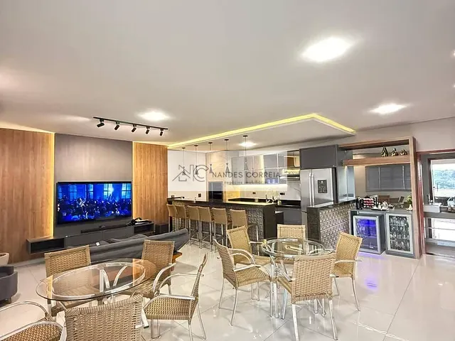 Casa 3 quartos e 3 banheiros, à venda, no bairro Jardim Planalto em Londrina