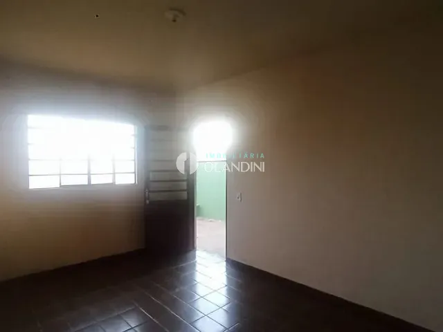 Casa com 100m² 2 quartos e 1 banheiro, para alugar, no bairro Parque Residencial Itamaraty em Artur Nogueira