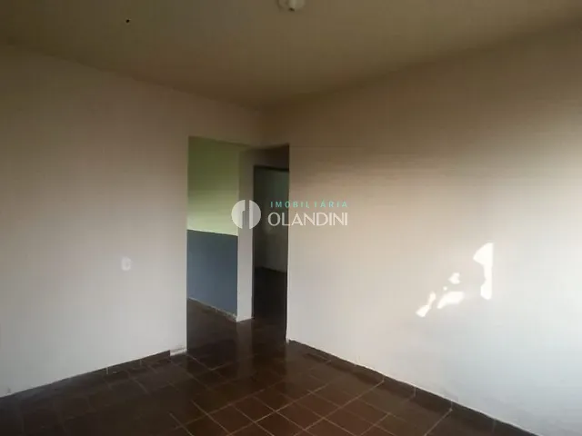 Casa com 100m² 2 quartos e 1 banheiro, para alugar, no bairro Parque Residencial Itamaraty em Artur Nogueira