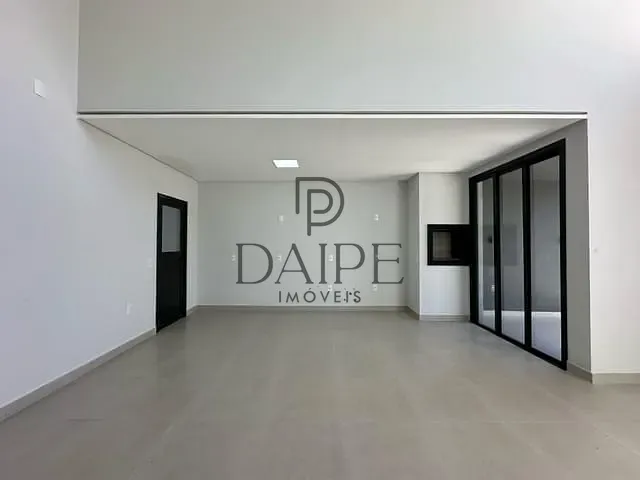 Casa 3 quartos e 2 banheiros, à venda, no bairro Jardim Beira-Mar em Capão da Canoa