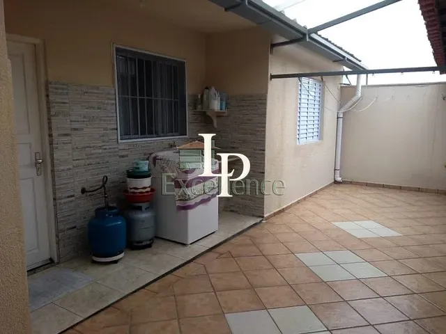 Casa com 234m² 3 quartos e 2 banheiros, à venda, no bairro Nova Gerti em São Caetano do Sul