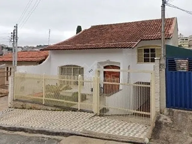 Casa com 314m² 3 quartos e 1 banheiro, à venda, no bairro Santa Ângela em Poços de Caldas
