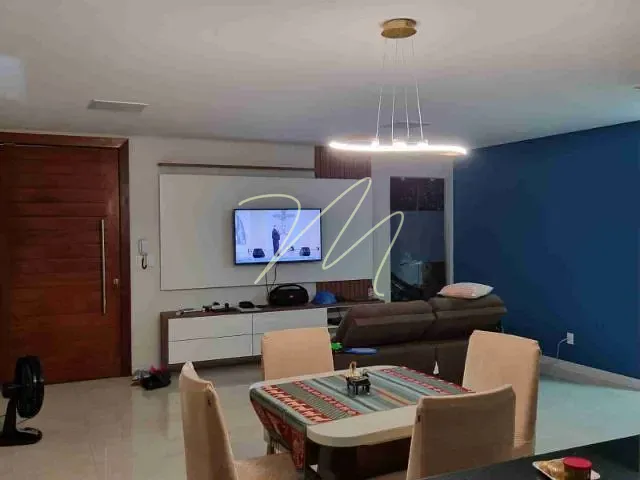 Casa 4 quartos e 2 banheiros, à venda, no bairro Nossa Senhora da Vitória em Ilhéus