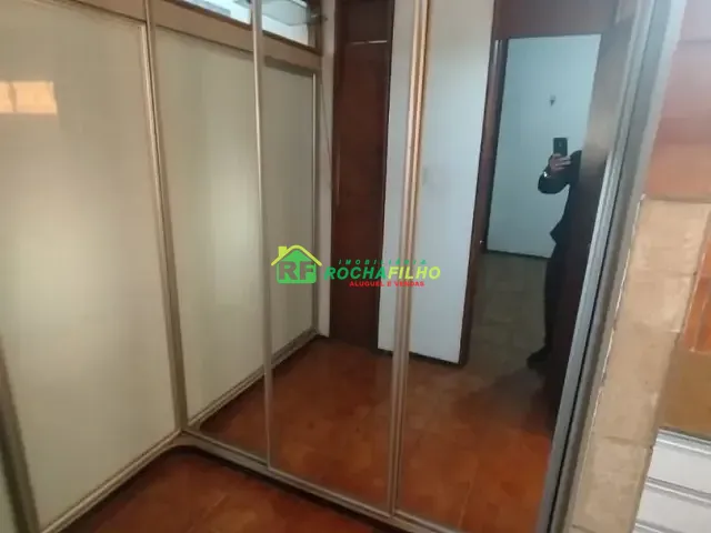 Casa com 500m² 5 quartos e 3 banheiros, à venda, no bairro Ininga em Teresina