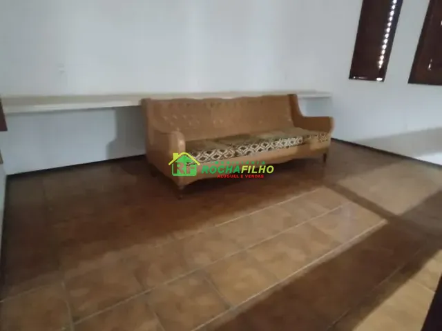 Casa com 500m² 5 quartos e 3 banheiros, à venda, no bairro Ininga em Teresina