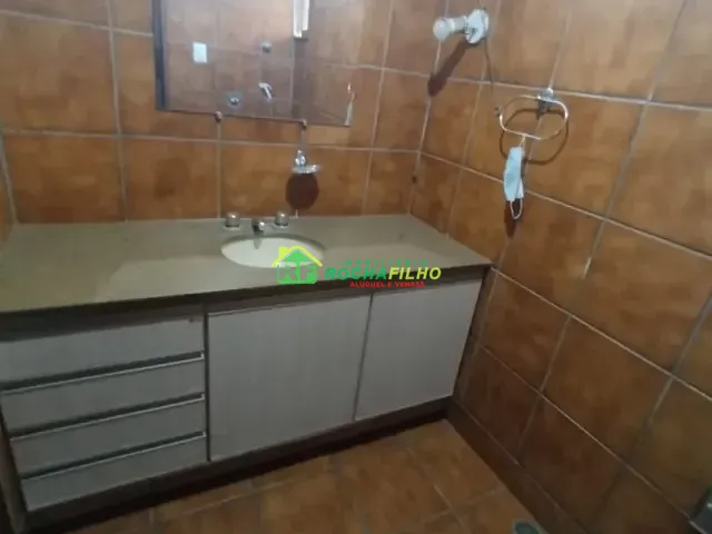 Casa com 500m² 5 quartos e 3 banheiros, à venda, no bairro Ininga em Teresina