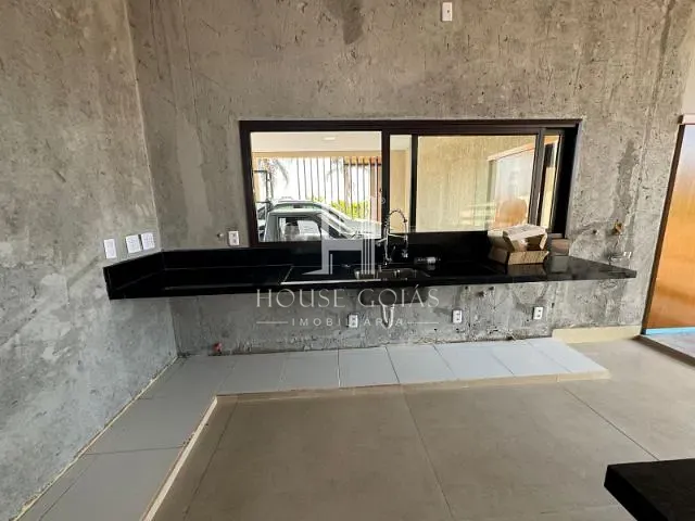 Casa com 2222m² 3 quartos e 4 banheiros, à venda, no bairro Condomínio Florestal Florata em Santo Antônio de Goiás