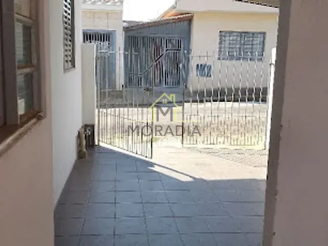 Casa com 300m² 2 quartos e 1 banheiro, para alugar, no bairro Nossa Senhora das Dores em Guaxupé