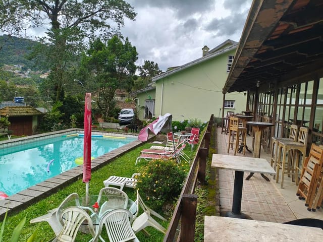 Casa com 3000m², à venda, no bairro Quitandinha em Petrópolis