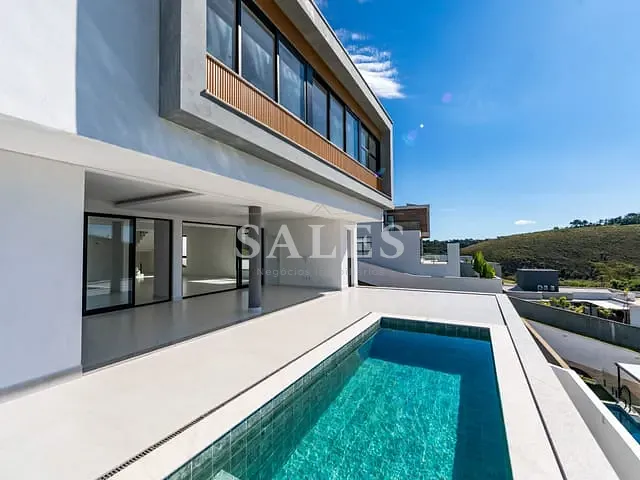 Casa com 480m² 4 quartos e 6 banheiros, à venda, no bairro Alphaville em Juiz de Fora