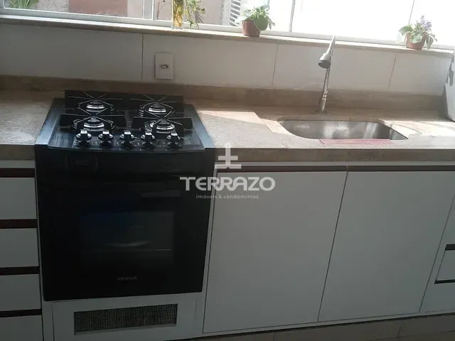 Casa com 248m² 3 quartos e 1 banheiro, à venda, no bairro Monte Castelo em Volta Redonda