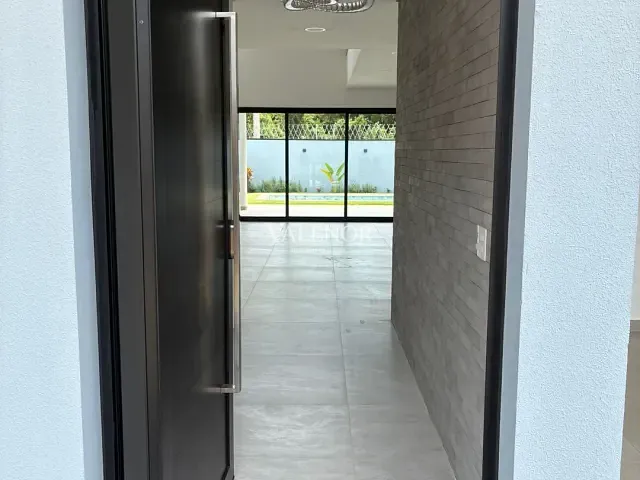 Casa com 287m² 3 quartos e 5 banheiros, à venda, no bairro Jardim Tereza Cristina em Jundiaí