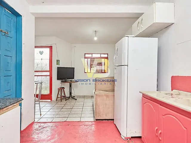 Casa 1 quarto e 1 banheiro, à venda, no bairro Cidade Industrial em Curitiba