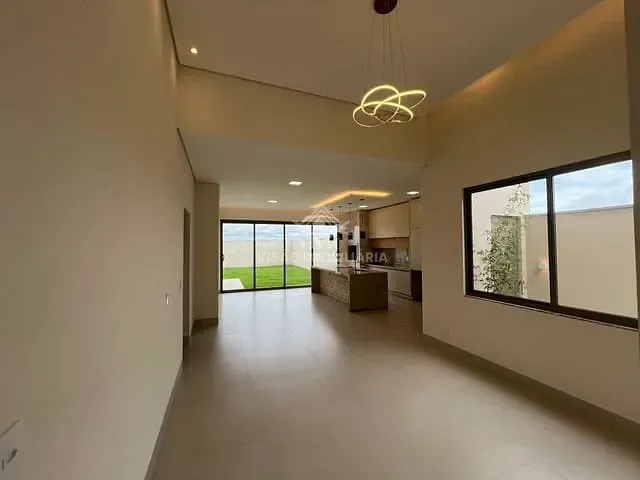 Casa com 377m² 2 quartos e 1 banheiro, à venda, no bairro Residencial Riviera Suíça I em Sinop