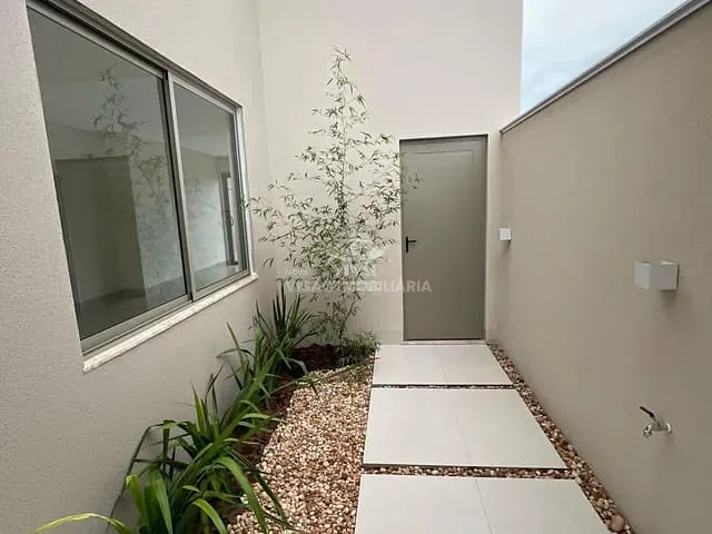 Casa com 377m² 2 quartos e 1 banheiro, à venda, no bairro Residencial Riviera Suíça I em Sinop