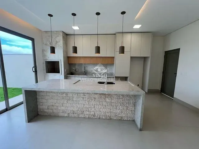 Casa com 377m² 2 quartos e 1 banheiro, à venda, no bairro Residencial Riviera Suíça I em Sinop
