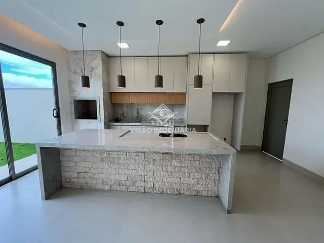Casa com 377m² 2 quartos e 1 banheiro, à venda, no bairro Residencial Riviera Suíça I em Sinop