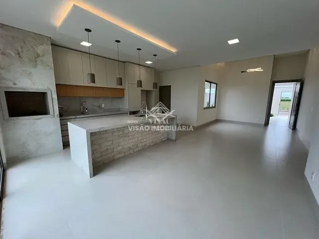Casa com 377m² 2 quartos e 1 banheiro, à venda, no bairro Residencial Riviera Suíça I em Sinop