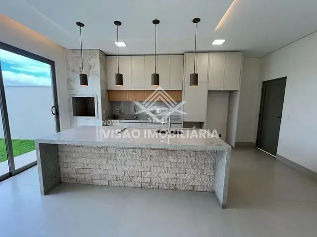 Casa com 377m² 2 quartos e 1 banheiro, à venda, no bairro Residencial Riviera Suíça I em Sinop