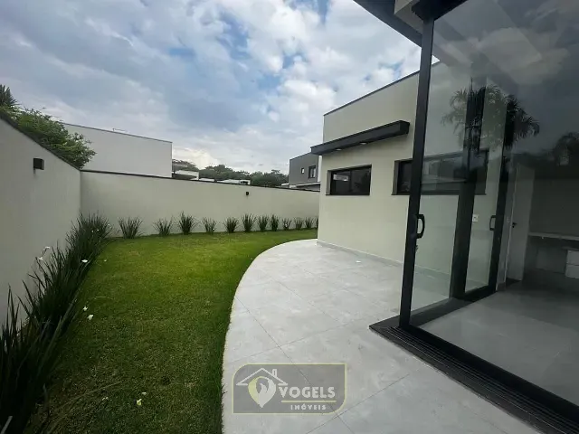 Casa 3 quartos e 3 banheiros, à venda, no bairro Residencial Palm Park III - Flor D'Aldeia em Holambra
