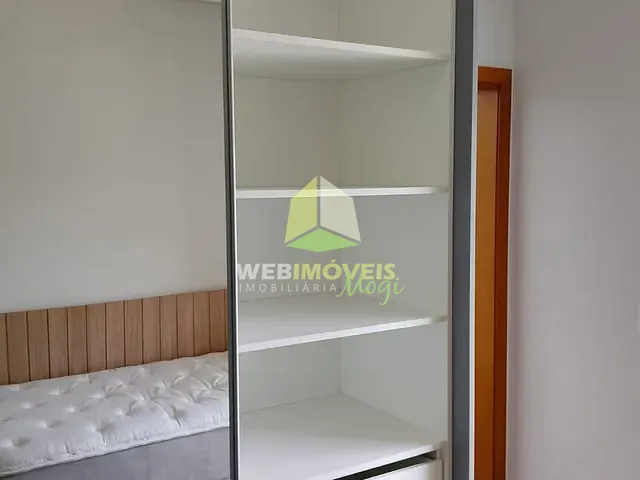 Casa com 250m² 3 quartos e 4 banheiros, para alugar, no bairro Fazenda Rodeio em Mogi das Cruzes