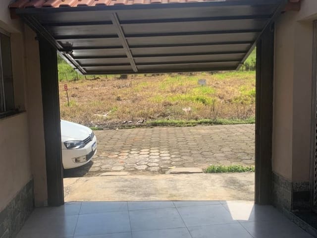 Casa com 300m², à venda, no bairro Centro em Cambuí