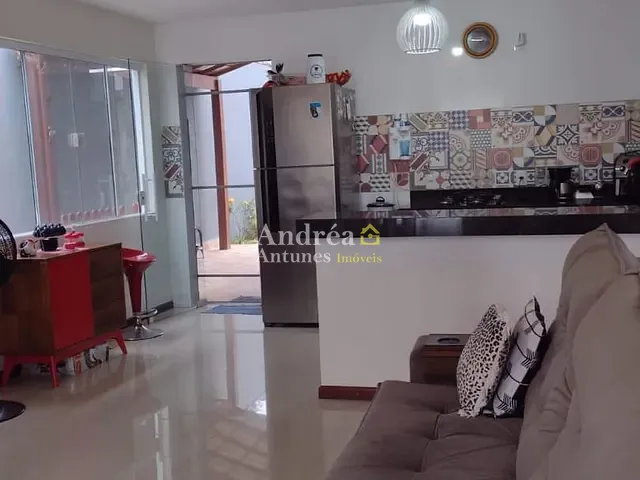 Casa 3 quartos e 1 banheiro, à venda, no bairro Peró em Cabo Frio