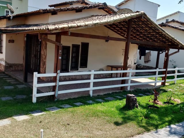Casa 2 quartos e 1 banheiro, à venda, no bairro Extensão do Bosque em Rio das Ostras