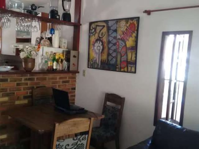 Casa 2 quartos e 1 banheiro, à venda, no bairro Extensão do Bosque em Rio das Ostras