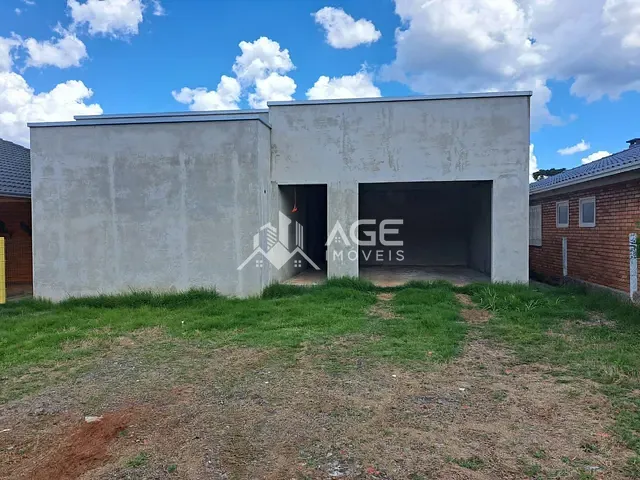 Casa com 504m² 3 quartos e 3 banheiros, à venda, no bairro Demoliner em Erechim