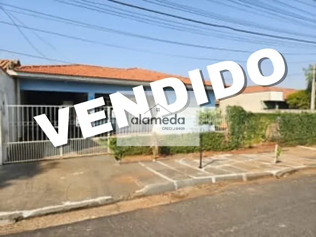 Casa com 465m² 3 quartos e 2 banheiros, à venda, no bairro NOVA JACAREZINHO em Jacarezinho